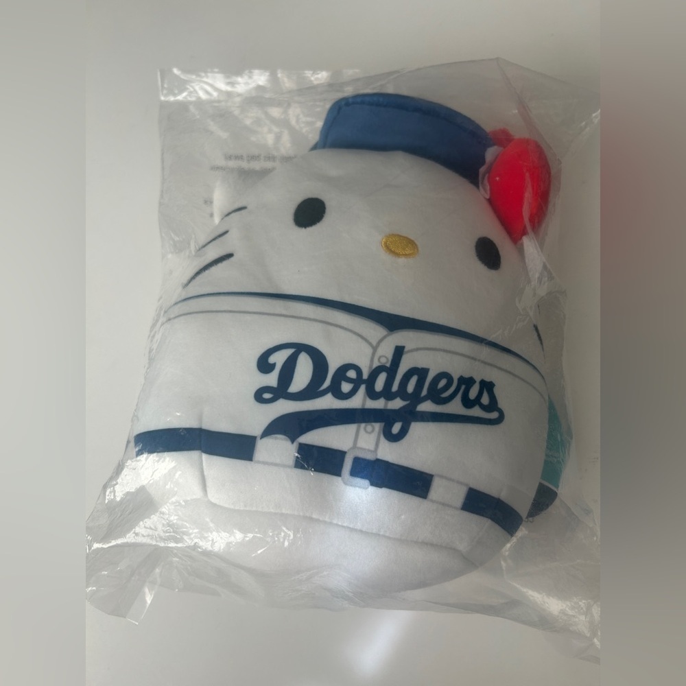 Los Angeles Dodgers Hello Kitty Plush Squishmallows
